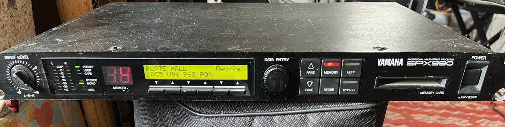 Yamaha SPX990 — Model-specific reference photo